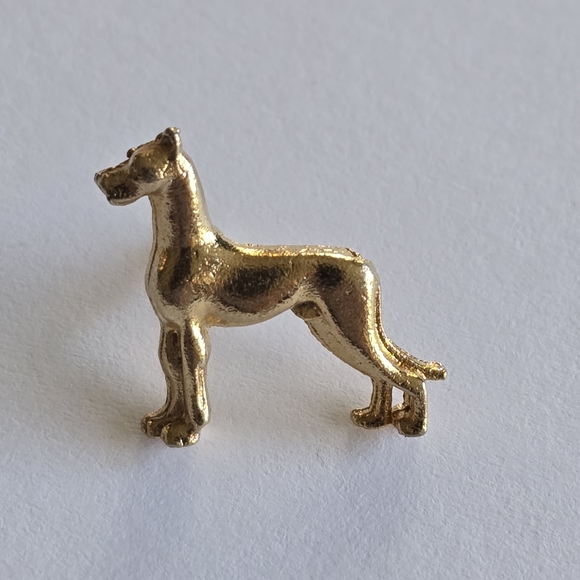 Vintage dog pin lapel brooch gold tone pup puppy canine doberman great dane - Picture 9 of 9